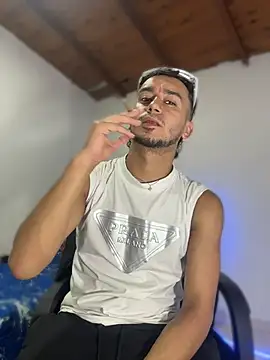 Kevin Torres online show from April 24, 11:07 pm