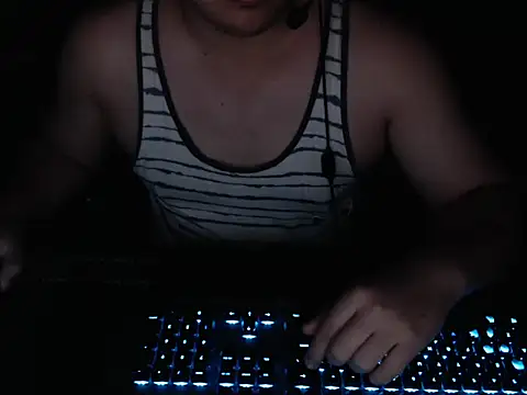 thealfawolf01 online show from April 19, 6:02 am