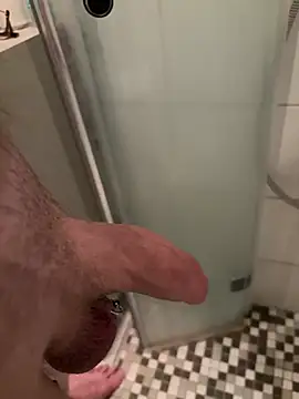 pete4445 online show from April 15, 8:42 pm