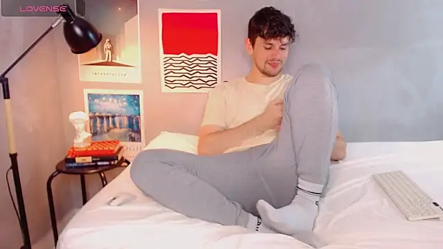 Elio555 online show from October 27, 8:22 pm