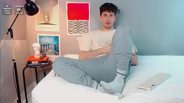 Elio555 online show from January 5, 7:50 pm