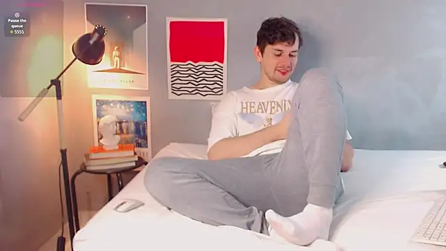 Elio555 online show from November 9, 8:24 pm