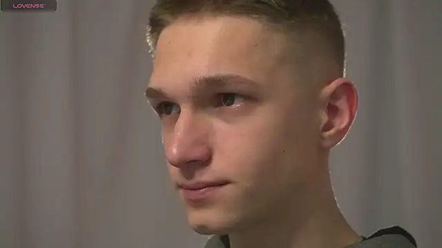 dustyn fox online show from December 14, 2:10 pm