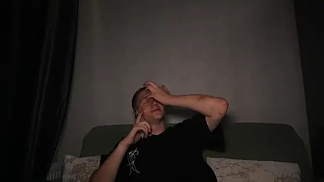 dustyn fox online show from September 15, 4:19 pm