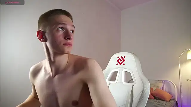 dustyn fox online show from March 20, 6:20 pm