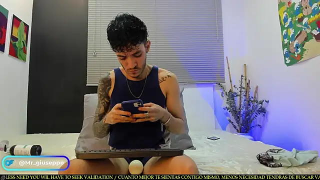 Snapshot of Tylergiuseppe_ chatting on February 14, 10:37 pm Tylergiuseppe  online show from February 14, 10:37 pm