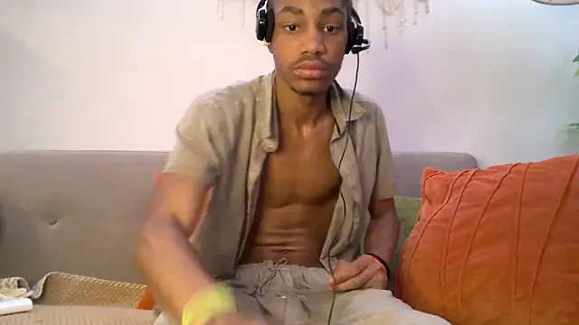 Skinnyblackman online show from February 22, 5:09 am