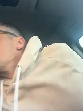 amydamarw online show from April 19, 4:23 am