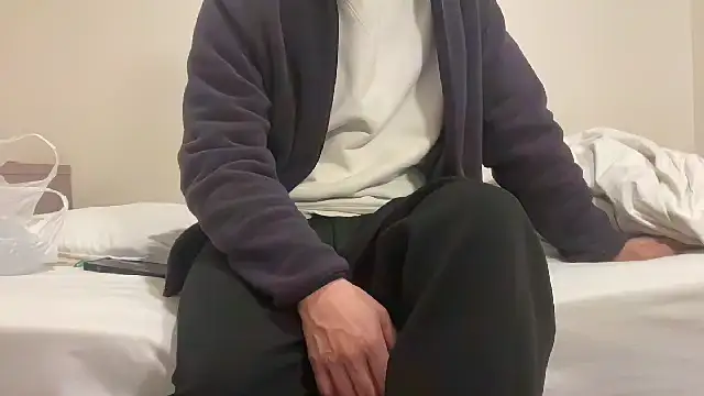 atom0407 online show from October 23, 3:48 pm