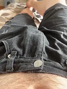 red red00 online show from March 9, 11:48 am