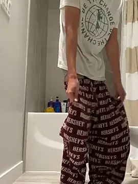 yfui221 online show from April 11, 8:56 pm