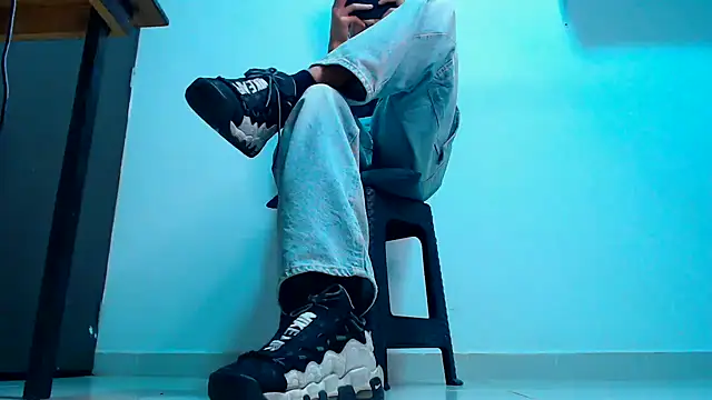 mastersmits online show from March 1, 8:36 am