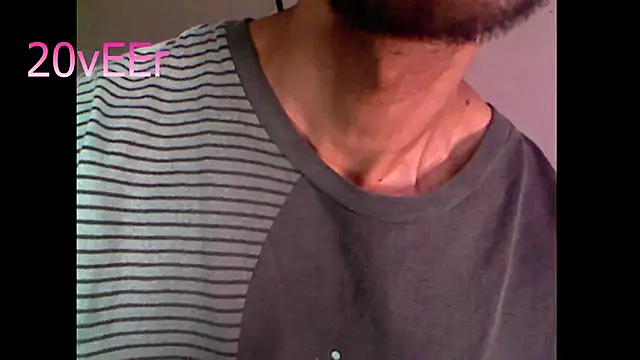 Snapshot of 20vEEr chatting on October 20, 7:07 pm 20vEEr online show from October 20, 7:07 pm