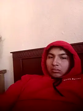 Snapshot of LoganFinds chatting on October 18, 1:05 pm LoganFinds online show from October 18, 1:05 pm