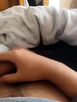 Snapshot of LoganFinds chatting on September 27, 2:37 pm LoganFinds online show from September 27, 2:37 pm