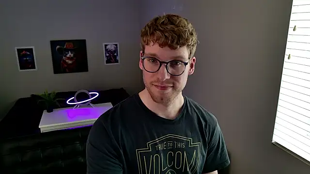 BlueEyedTallGuy94 online show from February 25, 8:43 pm