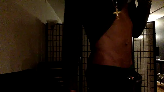 Snapshot of JdLove1 chatting on December 10, 6:54 am JdLove1 online show from December 10, 6:54 am