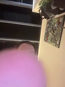 SmokingSloth online show from April 7, 8:53 pm