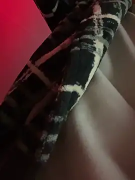 PutaNieves1983 online show from December 5, 2:40 am