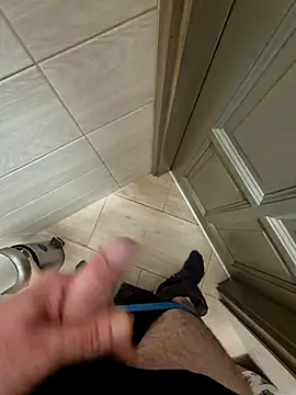 kisbiro77777 online show from October 5, 9:13 am