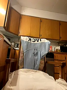 Frenchpoo online show from September 19, 6:36 am