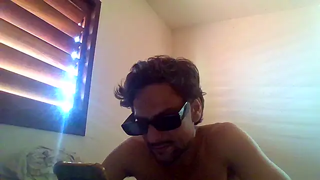 couplemilk online show from January 6, 6:52 pm