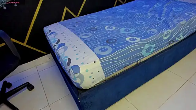 JANER 03 online show from December 12, 5:42 am