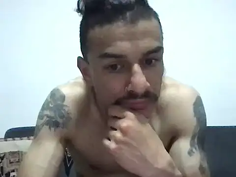 HorrorotikA online show from May 25, 11:22 pm