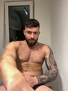 Snapshot of LoveIsBlind_ chatting on January 30, 9:58 pm LoveIsBlind  online show from January 30, 9:58 pm
