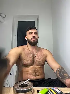 Snapshot of LoveIsBlind_ chatting on December 9, 9:01 pm LoveIsBlind  online show from December 9, 9:01 pm