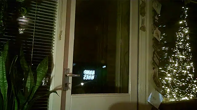 JanidGrunn online show from January 8, 7:30 pm