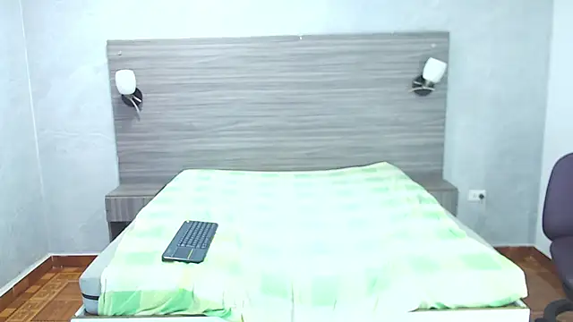 Loony Zion online show from December 18, 4:36 pm