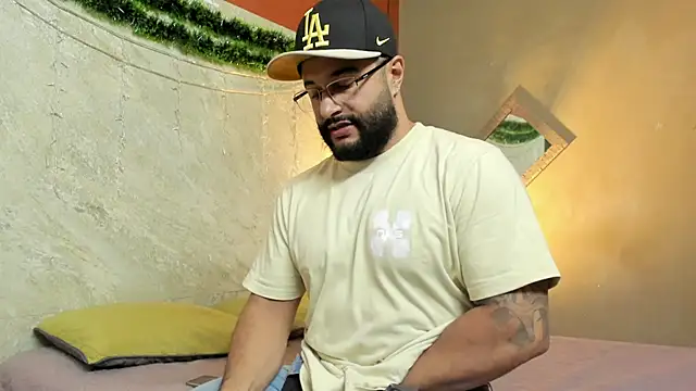 Luke  09 online show from December 31, 3:23 am