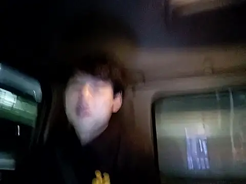 whitebriefboy online show from November 28, 3:36 pm