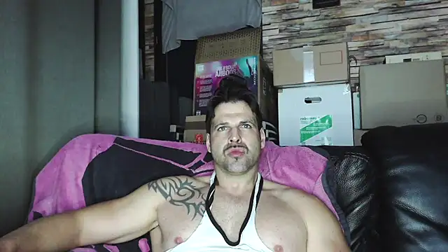 XxBigboybandxX online show from March 7, 6:38 pm