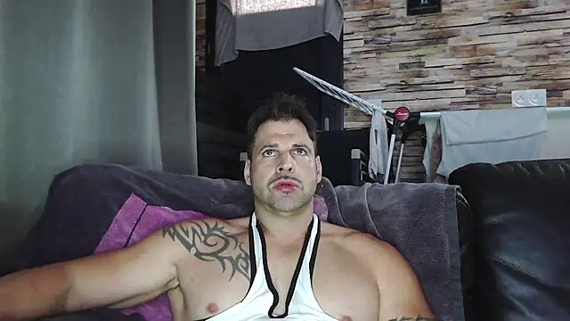 XxBigboybandxX online show from November 6, 2:42 pm