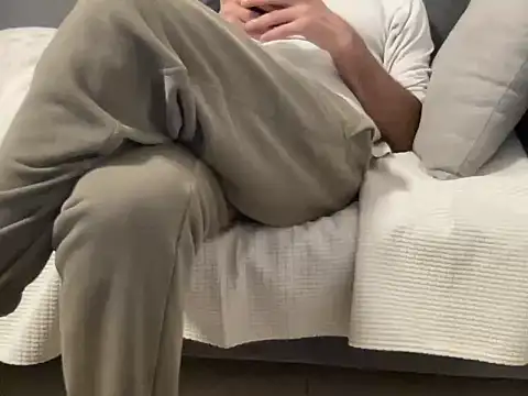 4small4inchlol online show from March 13, 12:07 am