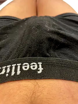 Snapshot of Kara1ucak_ chatting on October 10, 6:35 pm Kara1ucak online show from October 10, 6:35 pm