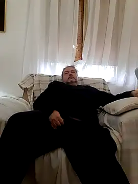 bluangelo online show from March 7, 10:45 am