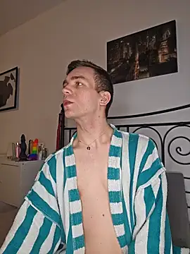 nickdtr online show from February 26, 7:04 pm