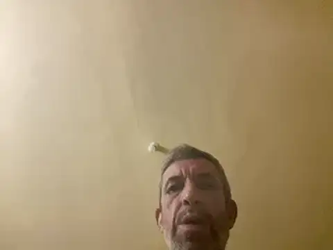 Snapshot of chris_sbh chatting on February 28, 10:39 pm chris sbh online show from February 28, 10:39 pm