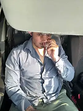 shivani0999 online show from March 2, 2:55 am