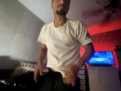 Nikolaiyy online show from June 4, 2:28 am