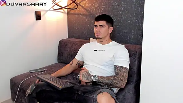 Snapshot of _mrcock chatting on February 22, 12:05 am  mrcock online show from February 22, 12:05 am