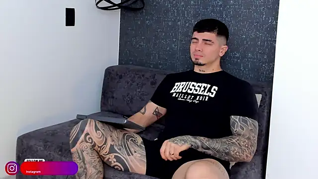 Snapshot of _mrcock chatting on September 12, 10:21 pm  mrcock online show from September 12, 10:21 pm