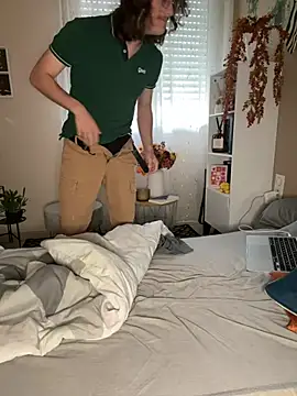 enzolb online show from April 10, 8:10 am