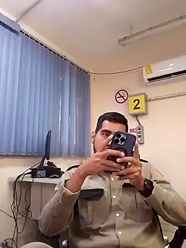 EnriquePersian197 online show from January 30, 2:04 pm