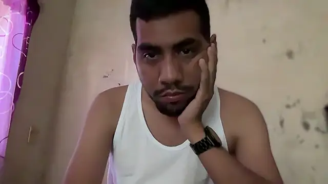 EnriquePersian197 online show from December 25, 6:52 pm