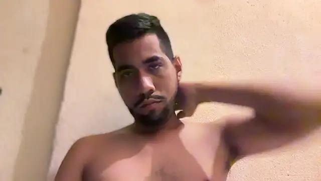 EnriquePersian197 online show from December 31, 1:08 pm