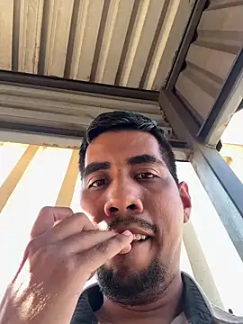 EnriquePersian197 online show from December 2, 4:07 pm